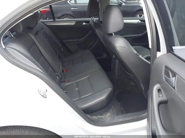 3VWDB7AJ1HM304150 2017 VOLKSWAGEN JETTA - Image 8