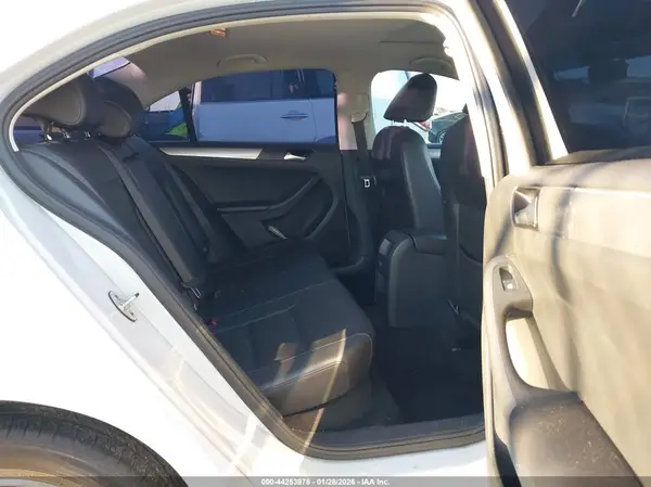3VWDB7AJ1HM312216 2017 VOLKSWAGEN JETTA - Image 8
