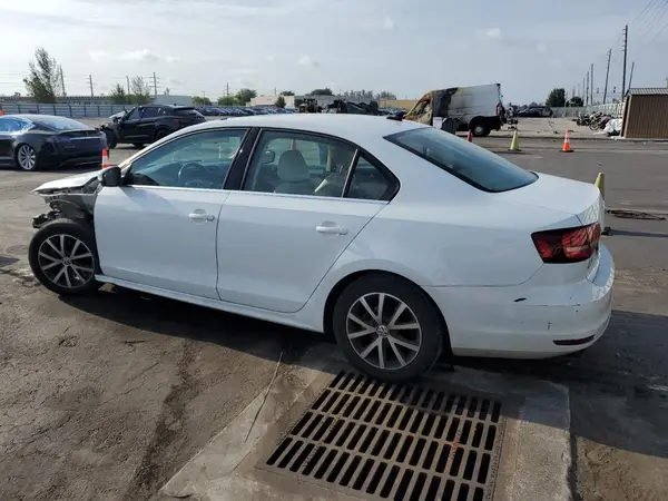 3VWDB7AJ1HM313074 2017 VOLKSWAGEN JETTA - Image 2