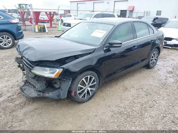 3VWDB7AJ1HM317643 2017 VOLKSWAGEN JETTA - Image 2