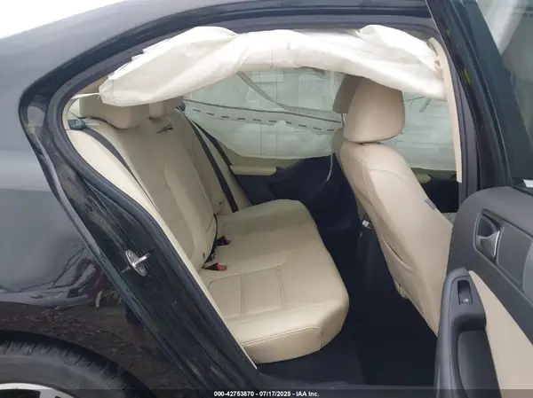 3VWDB7AJ1HM317643 2017 VOLKSWAGEN JETTA - Image 8