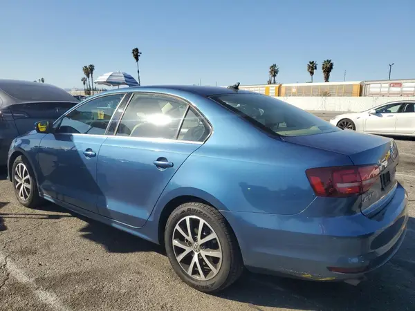 3VWDB7AJ1HM318100 2017 VOLKSWAGEN JETTA - Image 2