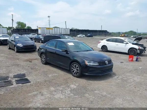 3VWDB7AJ1HM323054 2017 VOLKSWAGEN JETTA - Image 1