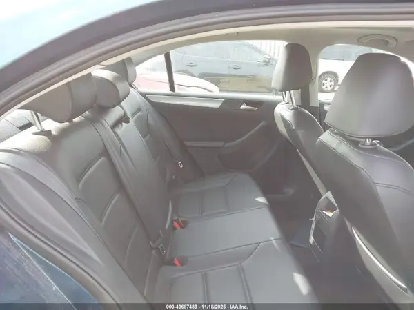 3VWDB7AJ1HM346284 2017 VOLKSWAGEN JETTA - Image 8