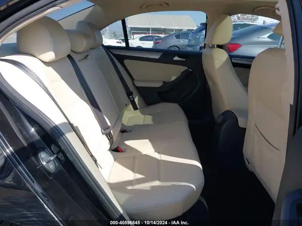 3VWDB7AJ1HM351758 2017 VOLKSWAGEN JETTA - Image 8