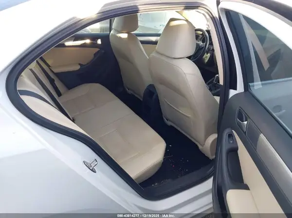 3VWDB7AJ1HM353784 2017 VOLKSWAGEN JETTA - Image 8