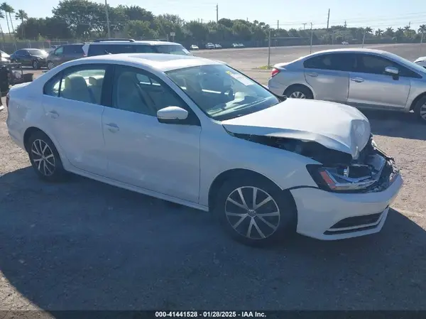 3VWDB7AJ1HM354353 2017 VOLKSWAGEN JETTA - Image 1