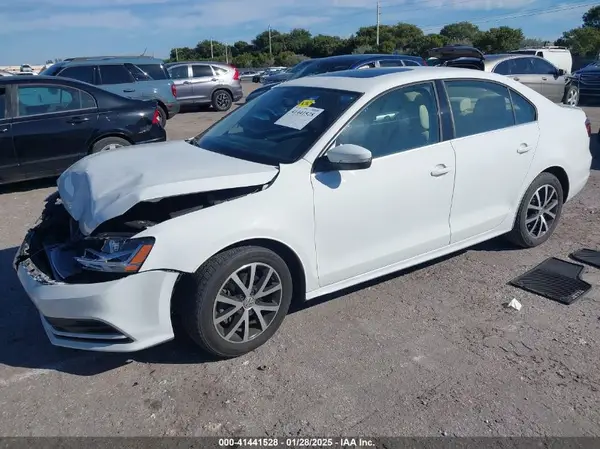 3VWDB7AJ1HM354353 2017 VOLKSWAGEN JETTA - Image 2