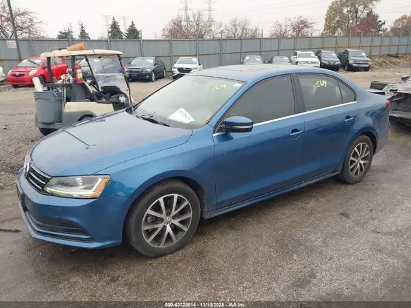 3VWDB7AJ1HM378751 2017 VOLKSWAGEN JETTA - Image 2