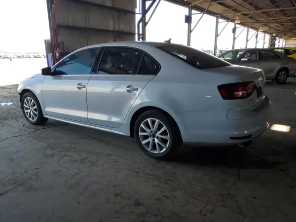 3VWDB7AJ1HM390091 2017 VOLKSWAGEN JETTA - Image 2
