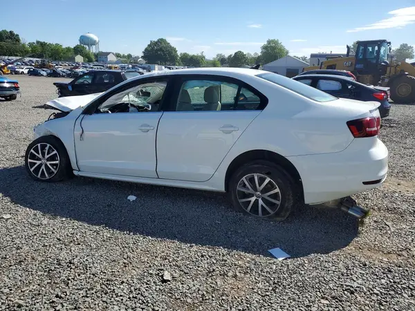 3VWDB7AJ1HM390558 2017 VOLKSWAGEN JETTA - Image 2
