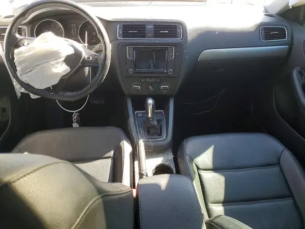 3VWDB7AJ1HM393685 2017 VOLKSWAGEN JETTA - Image 8