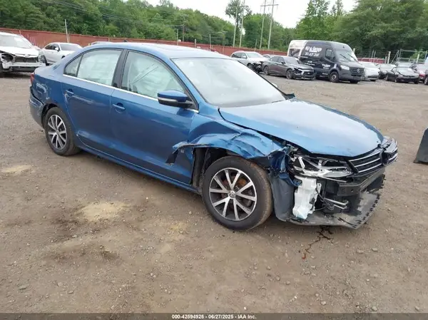 3VWDB7AJ1HM394626 2017 VOLKSWAGEN JETTA - Image 1