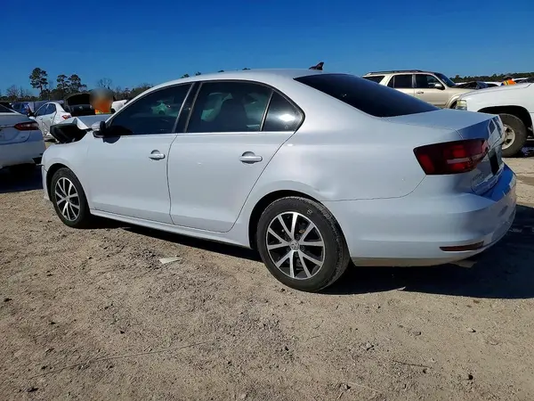 3VWDB7AJ1HM411814 2017 VOLKSWAGEN JETTA - Image 2