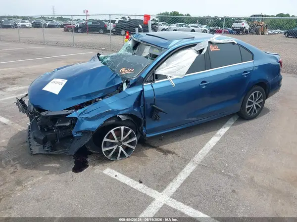3VWDB7AJ1HM412834 2017 VOLKSWAGEN JETTA - Image 2