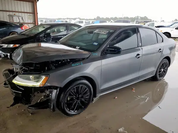 3VWDB7AJ1JM204698 2018 VOLKSWAGEN JETTA - Image 1
