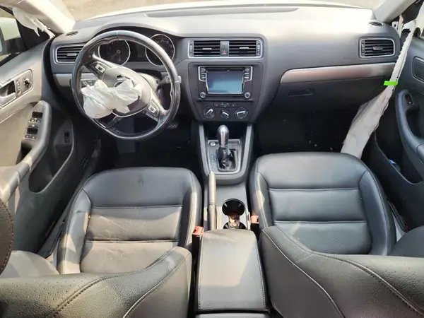3VWDB7AJ1JM214079 2018 VOLKSWAGEN JETTA - Image 8