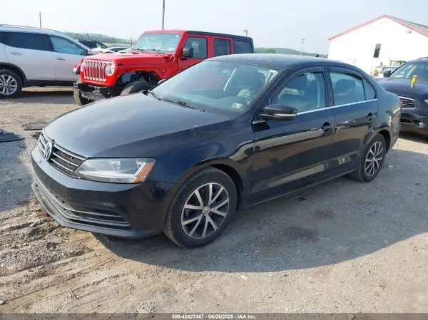 3VWDB7AJ1JM228984 2018 VOLKSWAGEN JETTA - Image 2