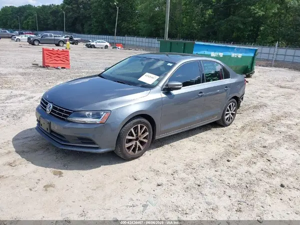 3VWDB7AJ1JM243775 2018 VOLKSWAGEN JETTA - Image 2
