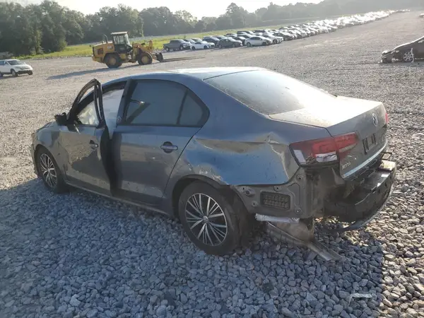 3VWDB7AJ1JM256980 2018 VOLKSWAGEN JETTA - Image 2