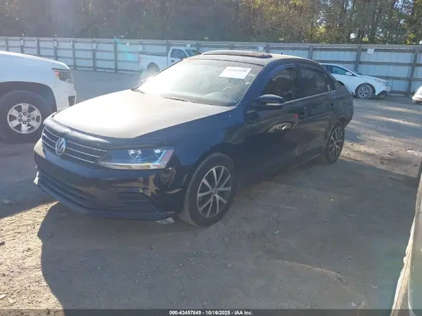 3VWDB7AJ2HM200704 2017 VOLKSWAGEN JETTA - Image 2