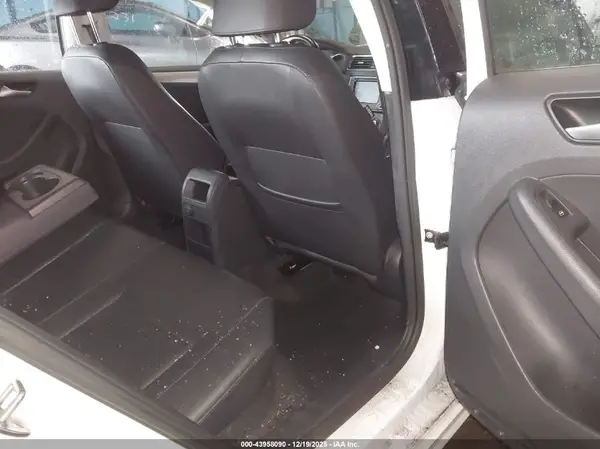 3VWDB7AJ2HM205207 2017 VOLKSWAGEN JETTA - Image 8