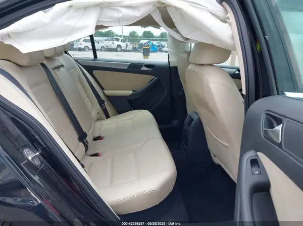 3VWDB7AJ2HM206485 2017 VOLKSWAGEN JETTA - Image 8