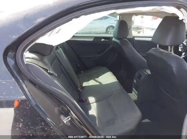 3VWDB7AJ2HM208012 2017 VOLKSWAGEN JETTA - Image 8