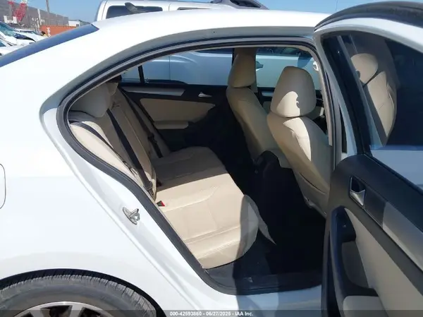 3VWDB7AJ2HM208530 2017 VOLKSWAGEN JETTA - Image 8