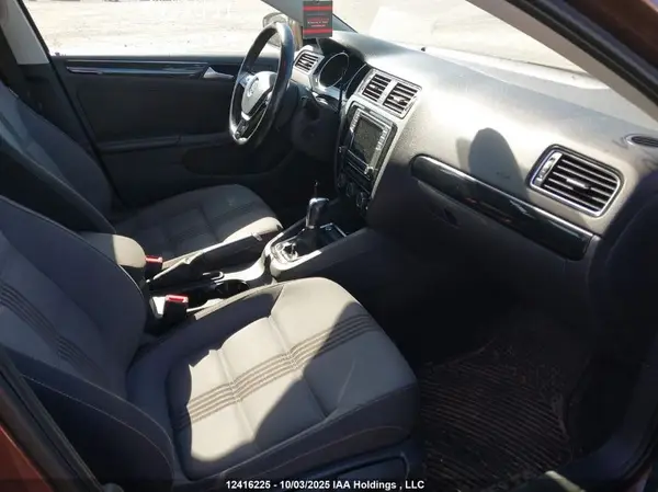 3VWDB7AJ2HM211542 2017 VOLKSWAGEN JETTA - Image 8