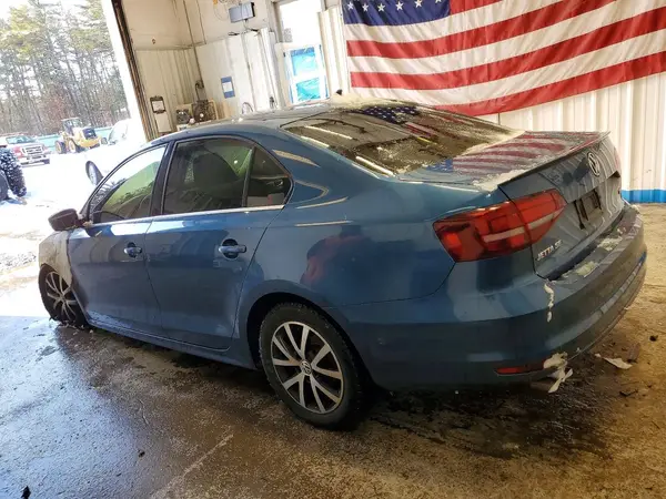 3VWDB7AJ2HM235324 2017 VOLKSWAGEN JETTA - Image 2