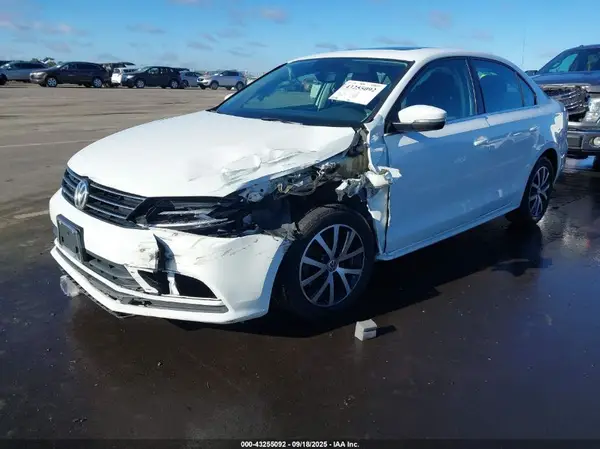 3VWDB7AJ2HM236313 2017 VOLKSWAGEN JETTA - Image 2