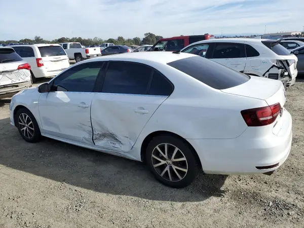 3VWDB7AJ2HM237445 2017 VOLKSWAGEN JETTA - Image 2