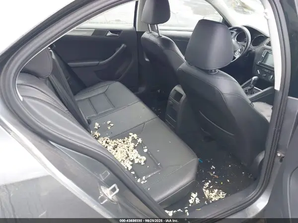 3VWDB7AJ2HM242998 2017 VOLKSWAGEN JETTA - Image 8