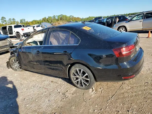 3VWDB7AJ2HM256285 2017 VOLKSWAGEN JETTA - Image 2
