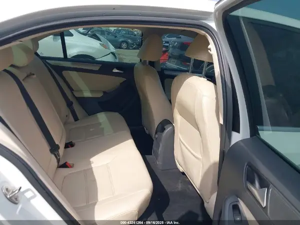 3VWDB7AJ2HM286953 2017 VOLKSWAGEN JETTA - Image 8
