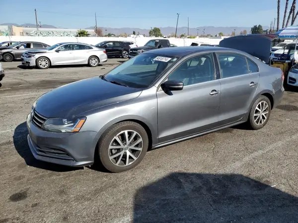 3VWDB7AJ2HM288332 2017 VOLKSWAGEN JETTA - Image 1
