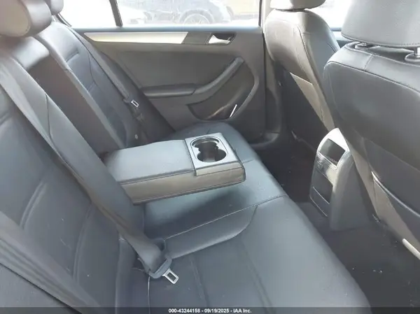 3VWDB7AJ2HM296348 2017 VOLKSWAGEN JETTA - Image 8