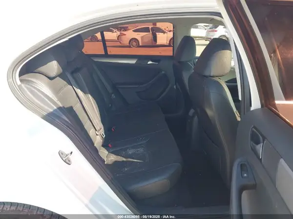 3VWDB7AJ2HM305288 2017 VOLKSWAGEN JETTA - Image 8