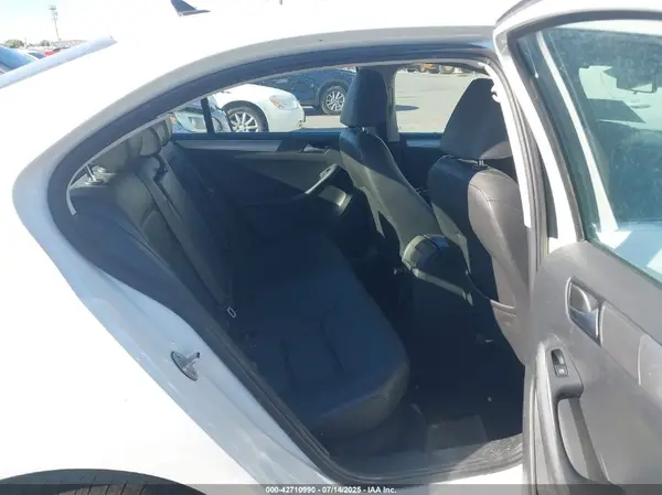 3VWDB7AJ2HM314797 2017 VOLKSWAGEN JETTA - Image 8