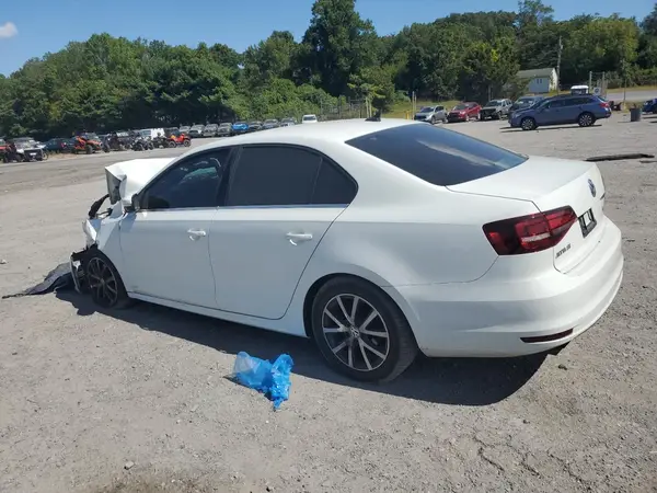 3VWDB7AJ2HM314959 2017 VOLKSWAGEN JETTA - Image 2