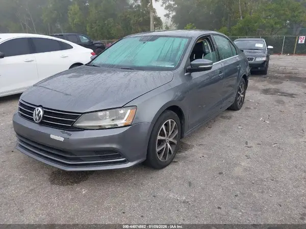 3VWDB7AJ2HM331292 2017 VOLKSWAGEN JETTA - Image 2