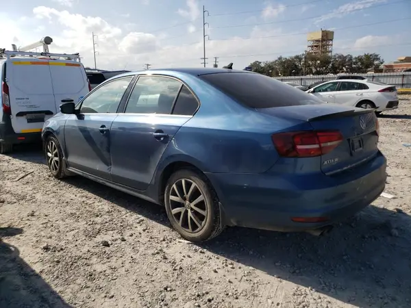 3VWDB7AJ2HM334127 2017 VOLKSWAGEN JETTA - Image 2