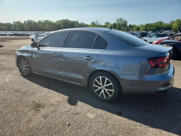 3VWDB7AJ2HM336105 2017 VOLKSWAGEN JETTA - Image 2