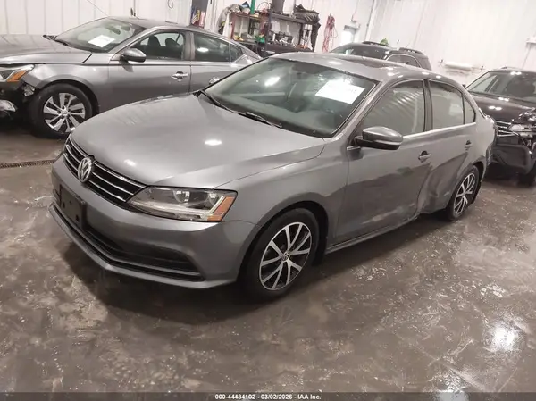 3VWDB7AJ2HM339084 2017 VOLKSWAGEN JETTA - Image 2