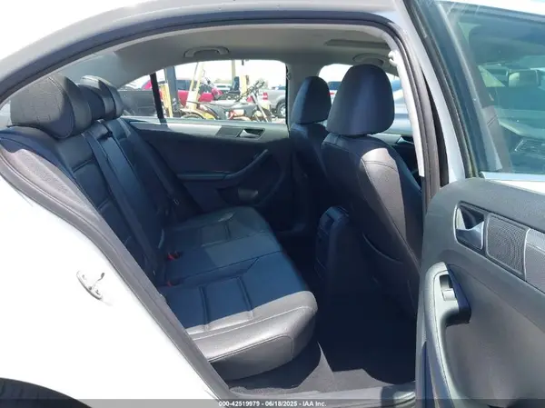 3VWDB7AJ2HM346519 2017 VOLKSWAGEN JETTA - Image 8
