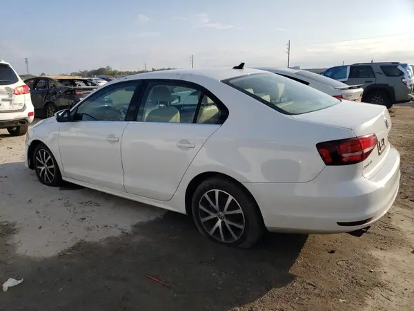 3VWDB7AJ2HM353731 2017 VOLKSWAGEN JETTA - Image 2