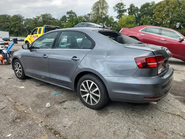 3VWDB7AJ2HM382372 2017 VOLKSWAGEN JETTA - Image 2