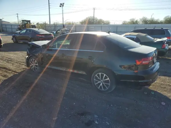 3VWDB7AJ2HM382632 2017 VOLKSWAGEN JETTA - Image 2