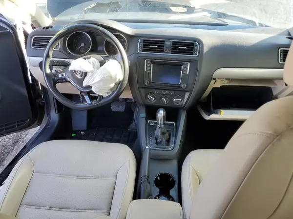 3VWDB7AJ2HM382632 2017 VOLKSWAGEN JETTA - Image 8